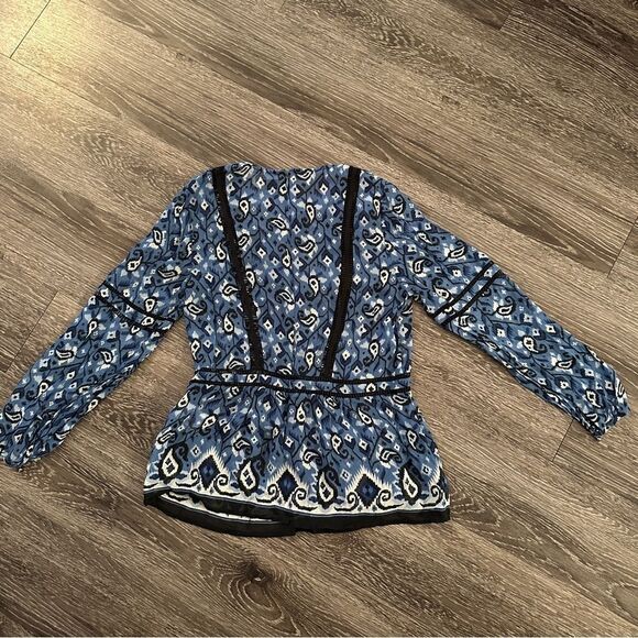 Veronica Beard silk rincon blouse - Picture 9 of 9